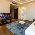 Hotel Fleur De Lys Point E